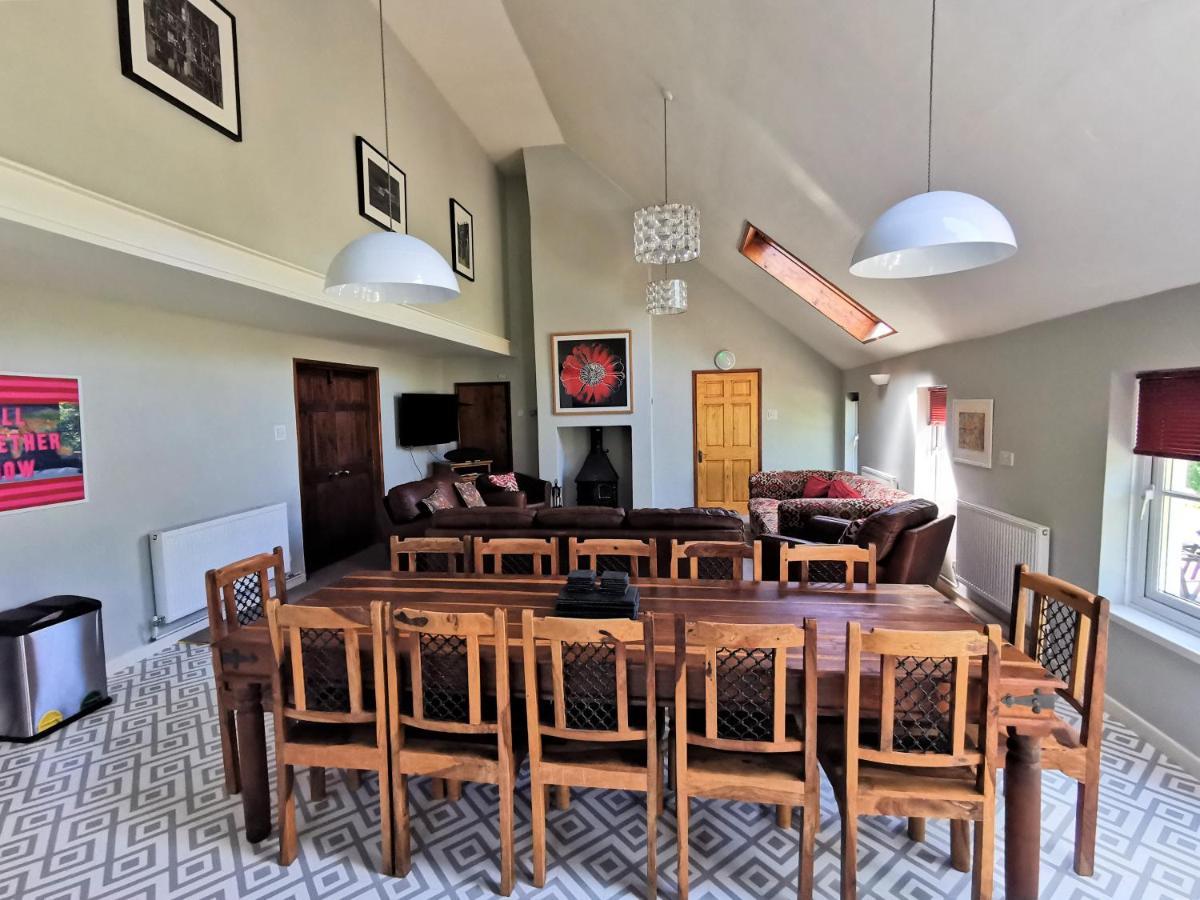 Wellstone Cottages - Honey Coach House Llanfyrnach 외부 사진