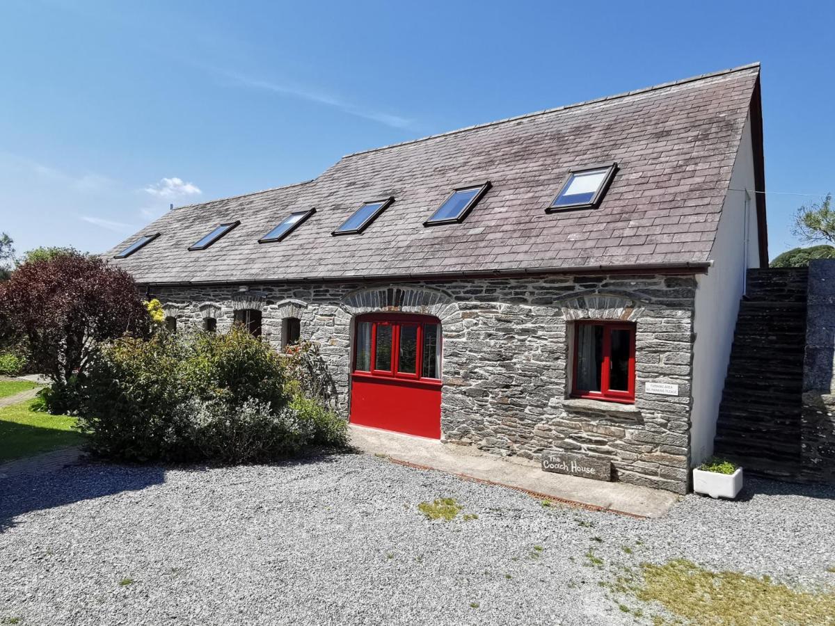 Wellstone Cottages - Honey Coach House Llanfyrnach 외부 사진