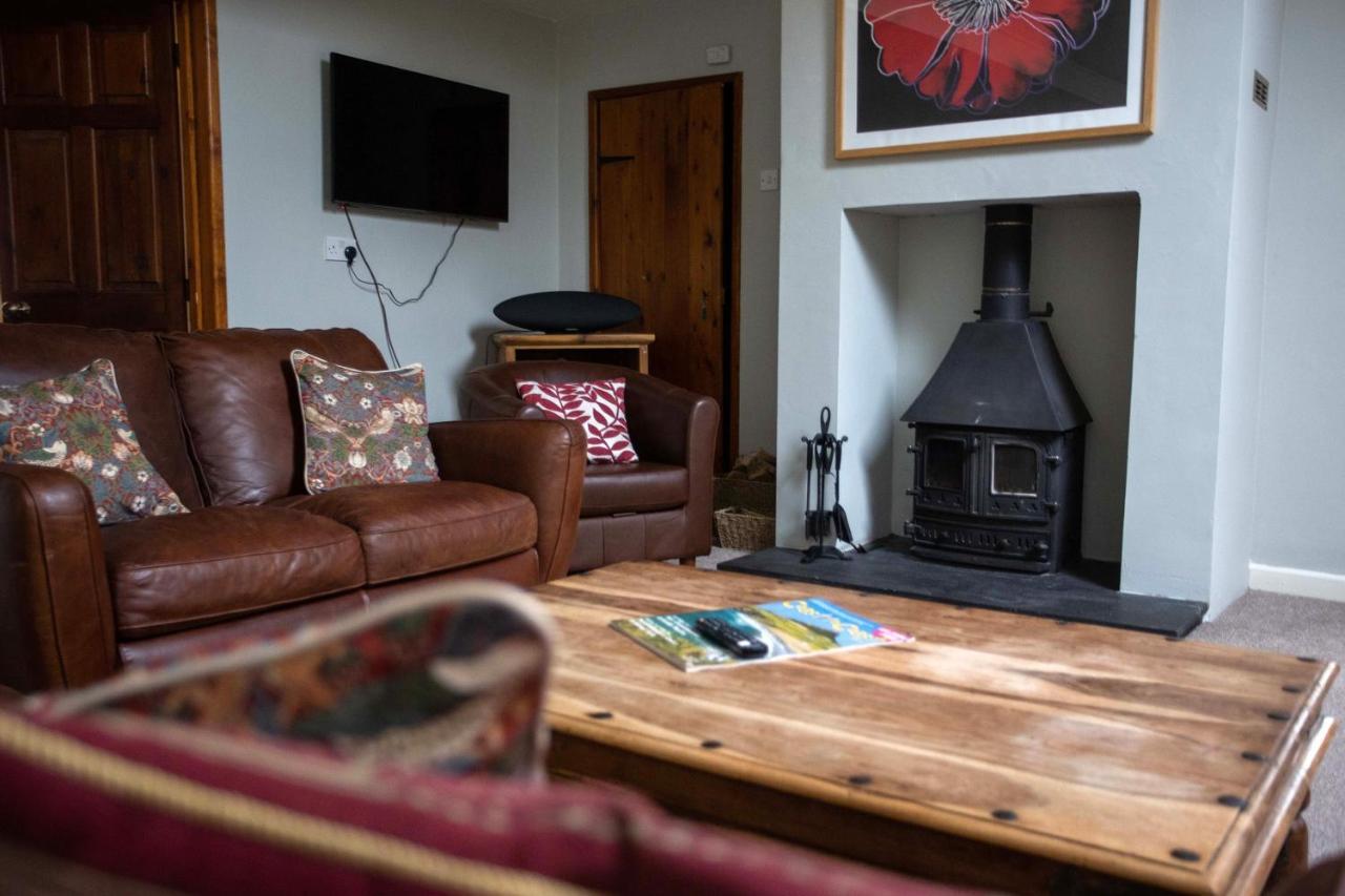Wellstone Cottages - Honey Coach House Llanfyrnach 외부 사진